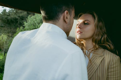 為什麼縂有女孩害怕婚姻 如何克服心態停滞