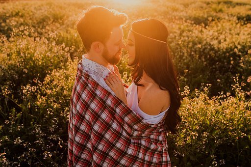自己老公有小三怎麼辦：婚姻出軌正確解決方法