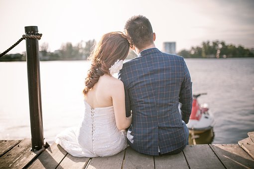 結婚礼物送什麼好啊,高檔一點的結婚礼品